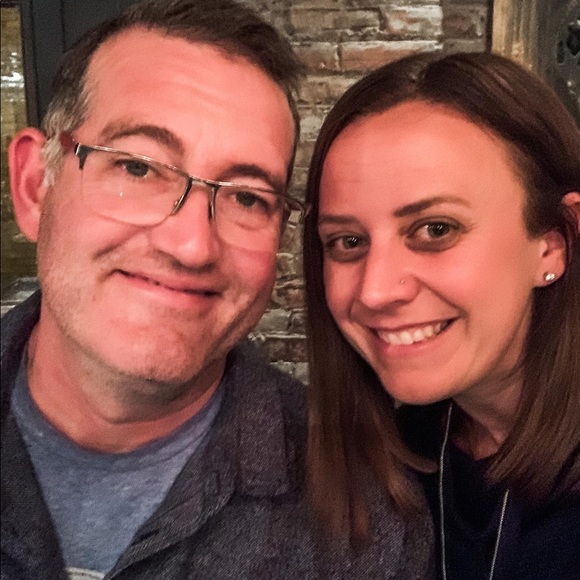 Meet your Posher, Alison - Picture 1 of 2